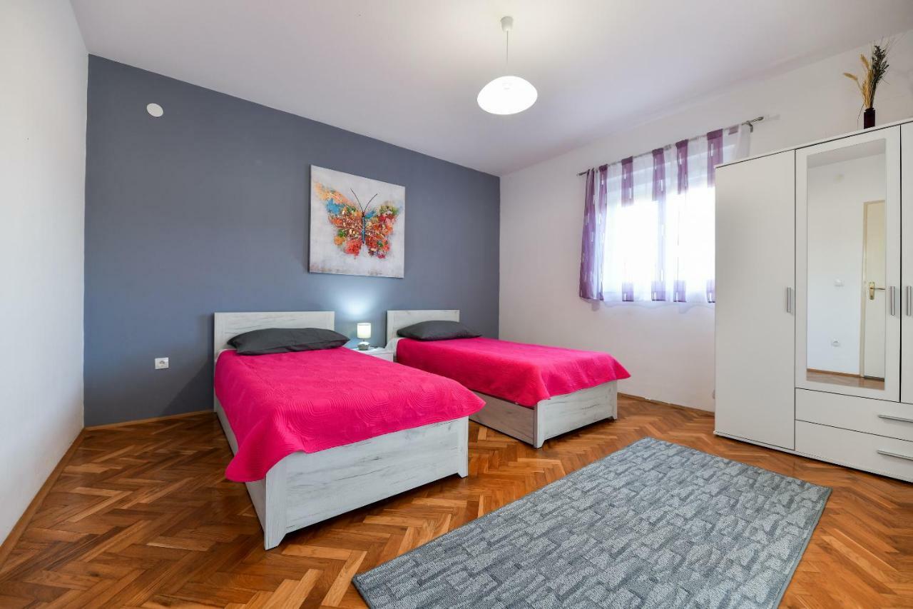 Kuca Za Odmor Lukic Villa Donje Rastane Luaran gambar